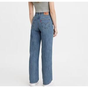 Levi's High Waisted Straight Jeans Size 31